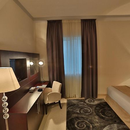 Tower Hotel Apartments Abu Dhabi Bagian luar foto