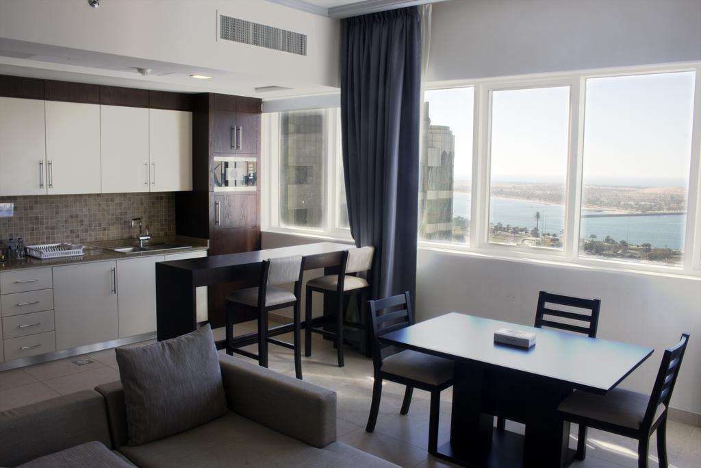 Tower Hotel Apartments Abu Dhabi Bagian luar foto