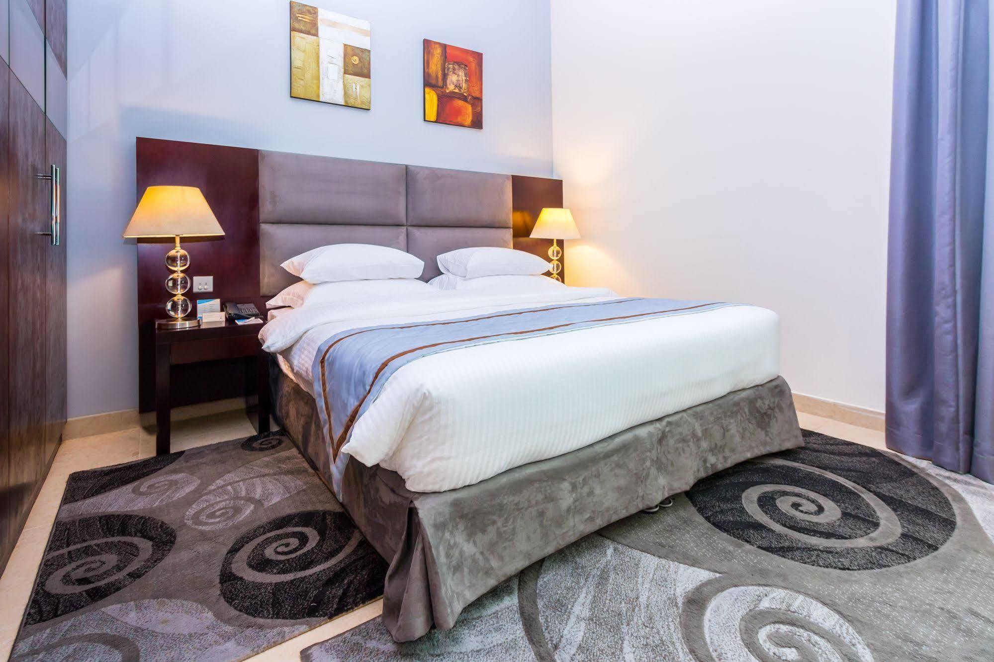 Tower Hotel Apartments Abu Dhabi Bagian luar foto