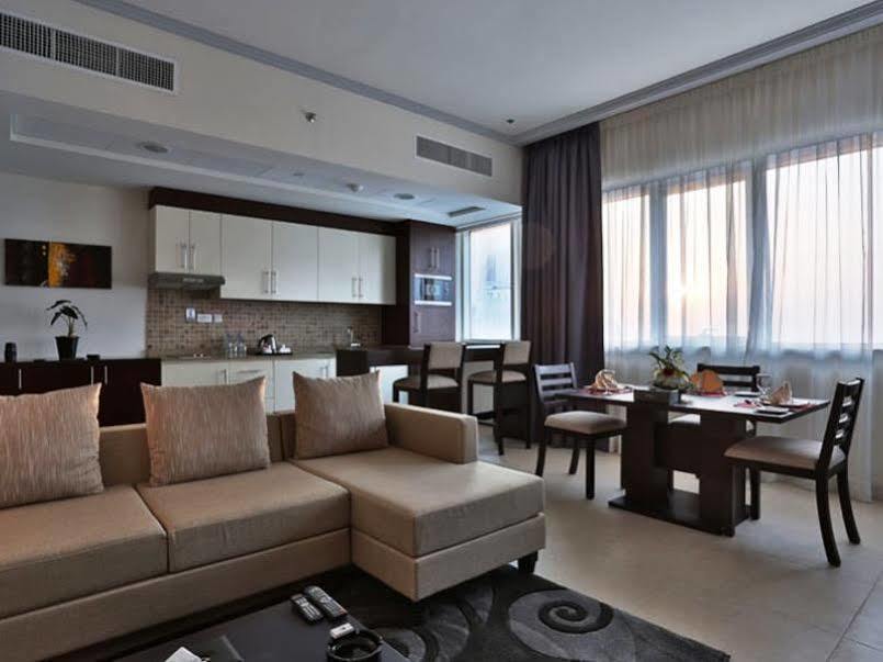 Tower Hotel Apartments Abu Dhabi Bagian luar foto