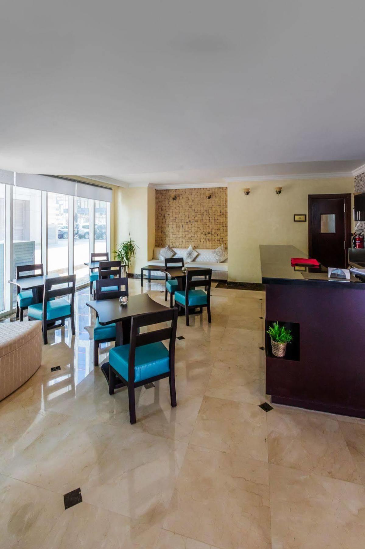Tower Hotel Apartments Abu Dhabi Bagian luar foto