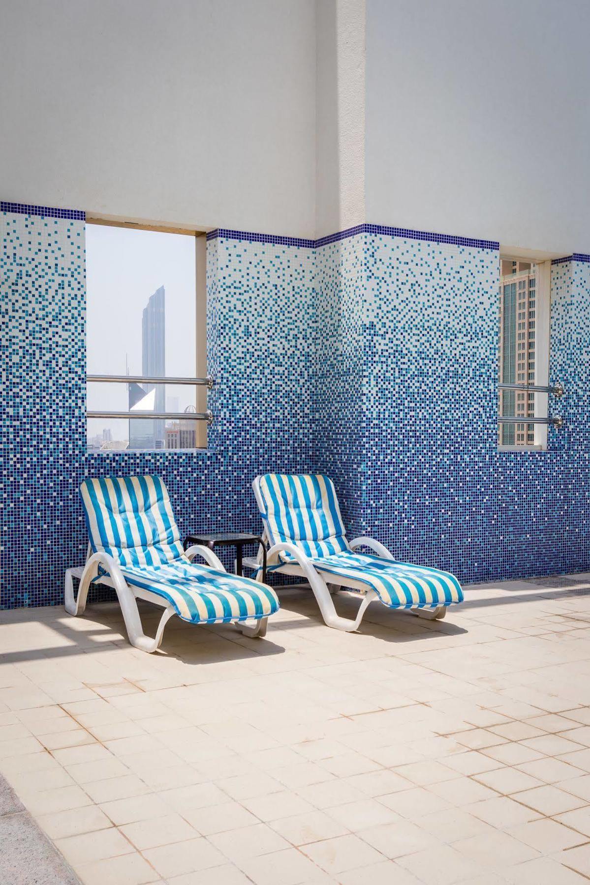 Tower Hotel Apartments Abu Dhabi Bagian luar foto